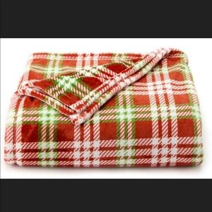 SUPER SALE The Big One Plaid Oversized Throw 5’ x 6’